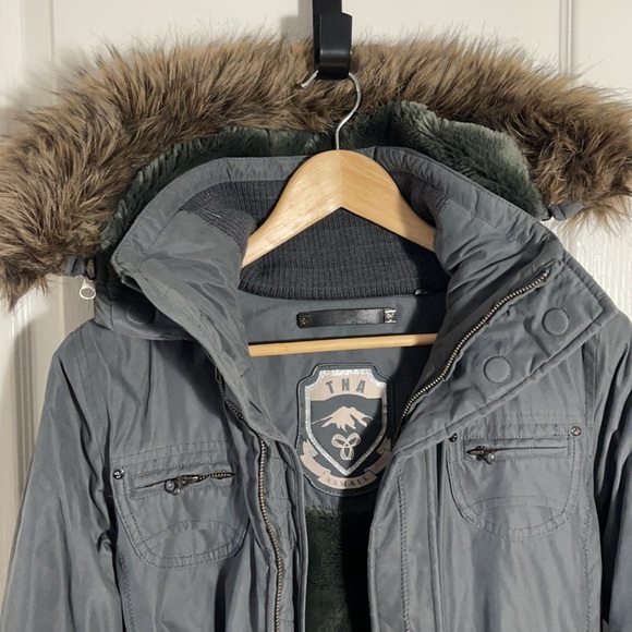 TNA Parka Fleece Lined w/ Removable Hood & Fur - Picture 2 of 8